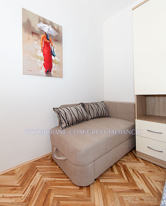 apartments Grgo Talijani, Igrane - thrid bed in the bedroom