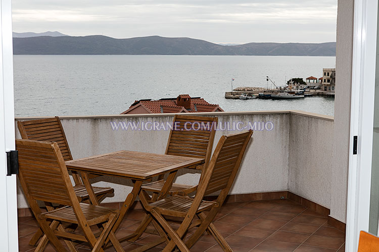 apartments Mijo Luli, Igrane - balcony with sea view