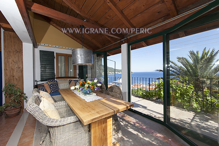 spacious living room with wide sea view, Igrane, apartment Peri