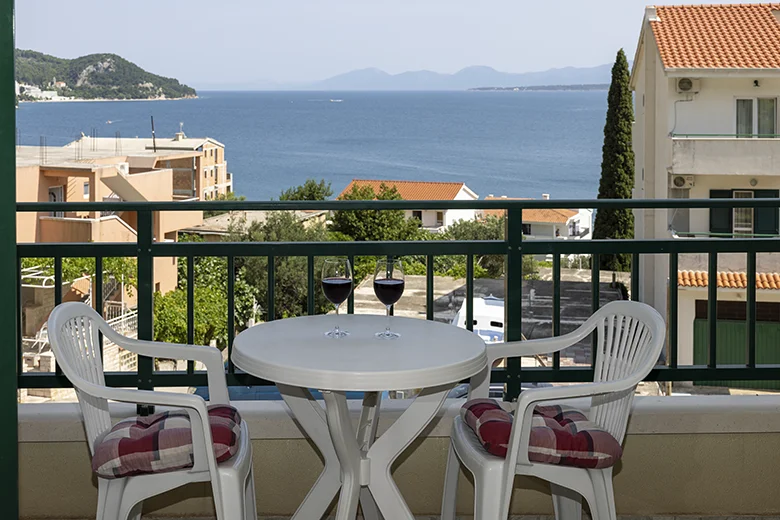 apartments Adriatic, Igrane - balcony with seaview