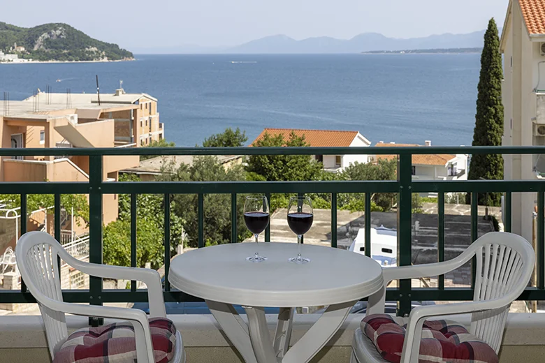 apartments Adriatic, Igrane - balcony with seaview