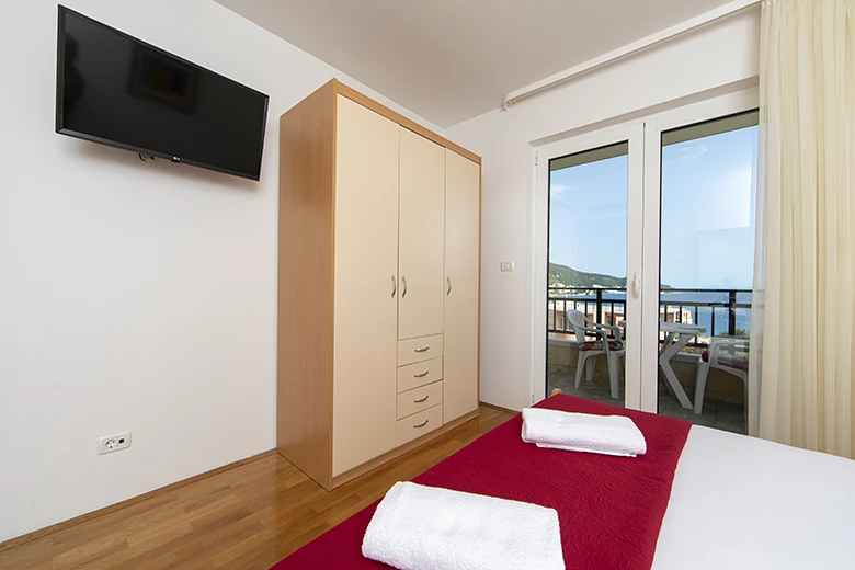 apartments Adriatic, Igrane - bedroom