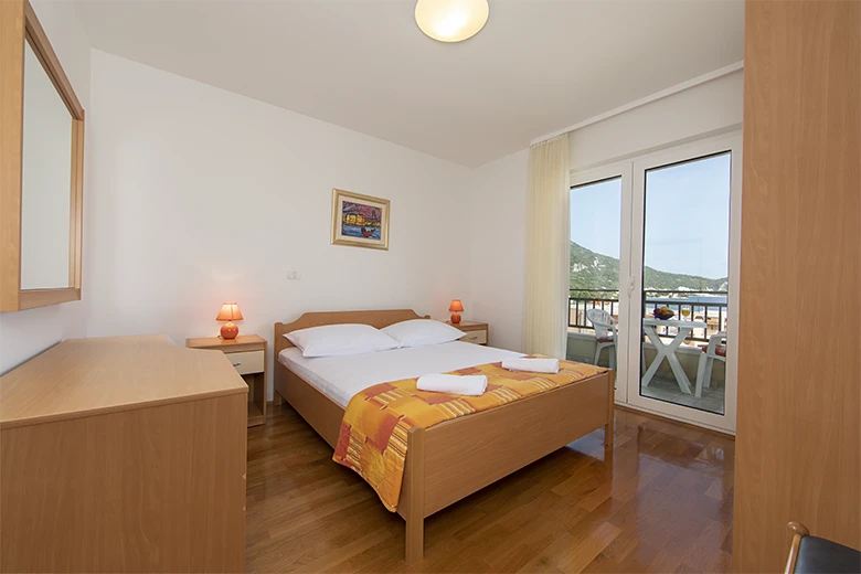 apartments Adriatic, Igrane - bedroom