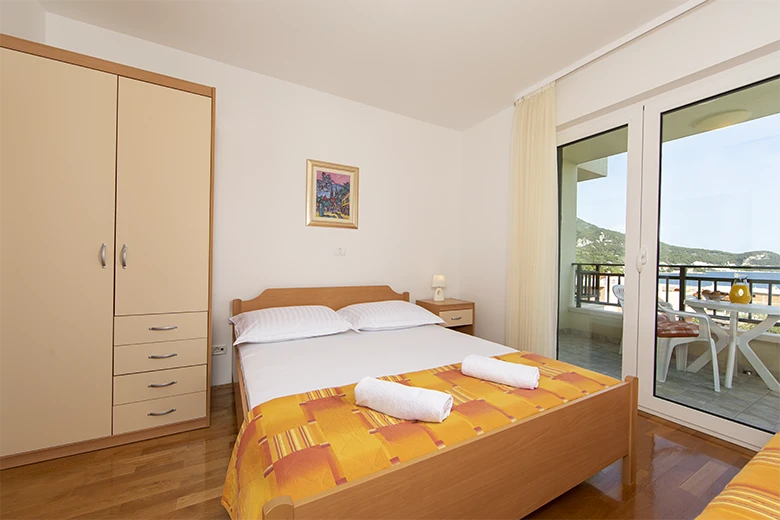 apartments Adriatic, Igrane - bedroom