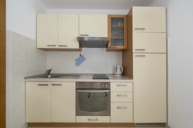 apartments Adriatic, Igrane - kitchen