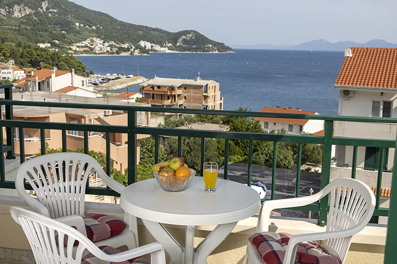 apartments Adriatic, Igrane - balcony with sea view