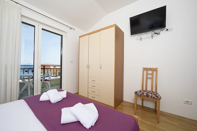 apartments Adriatic, Igrane - bedroom