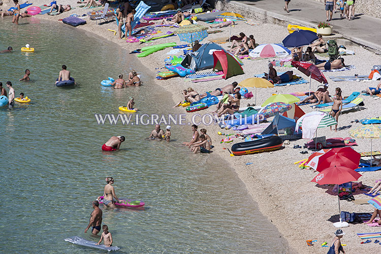 Central beach in Igrane