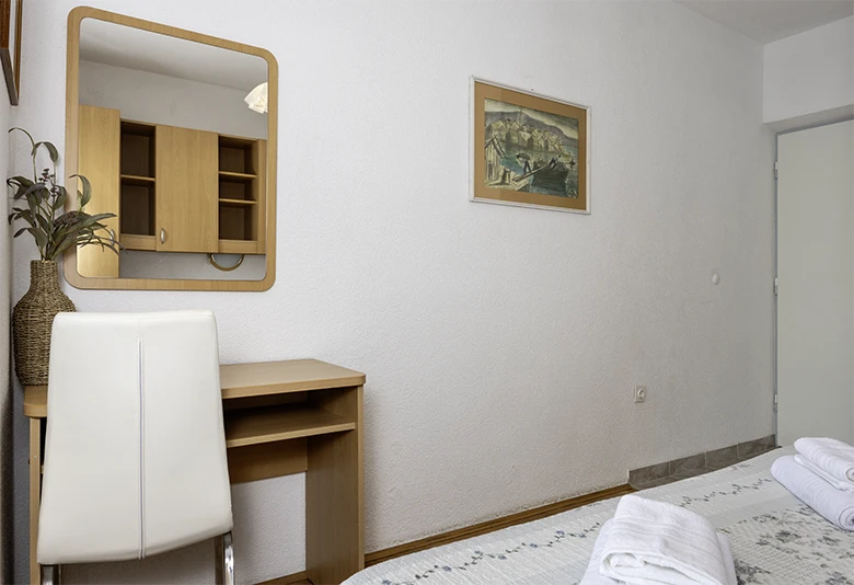 Apartments Grgo Talijančić, Igrane - bedroom