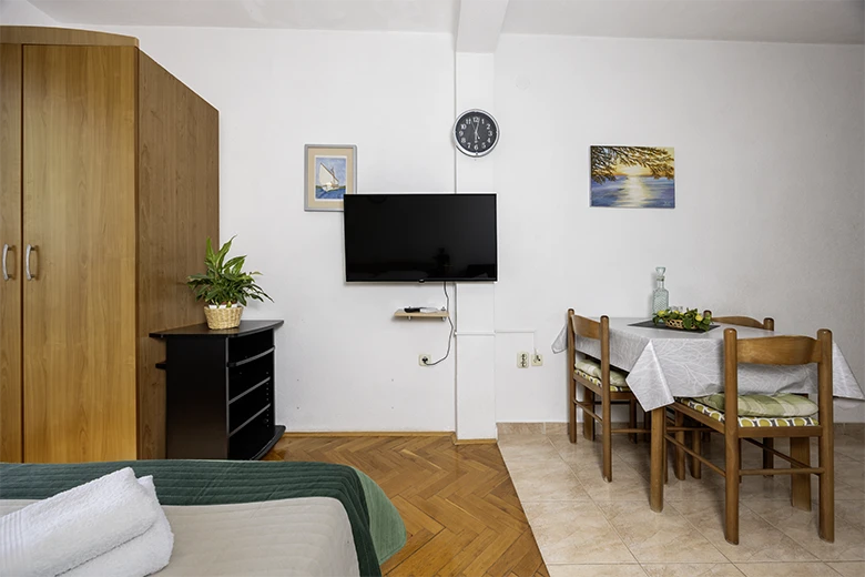 Apartments Grgo Talijančić, Igrane - bedroom