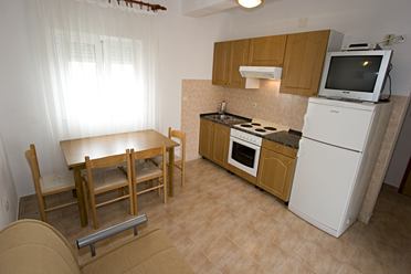 kitchen, closer view