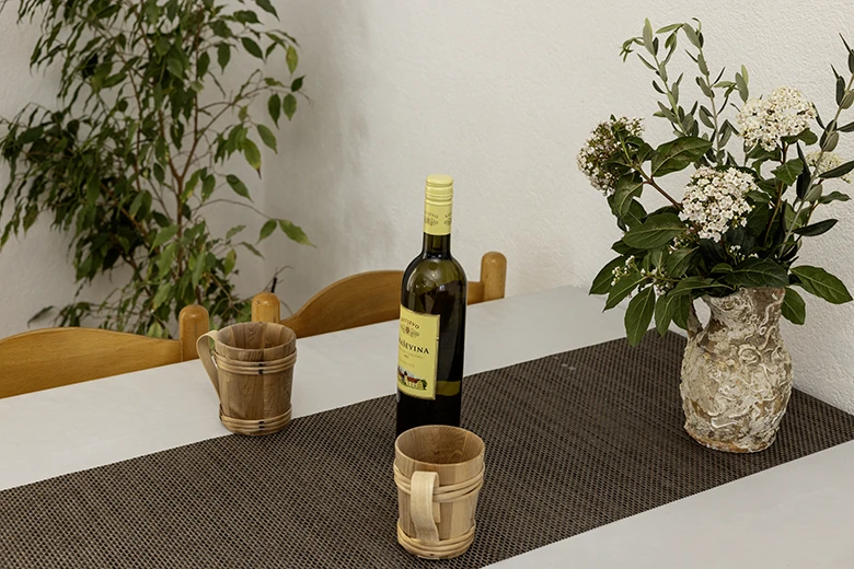 Apartments Grgo Talijančić, Igrane - detail - table