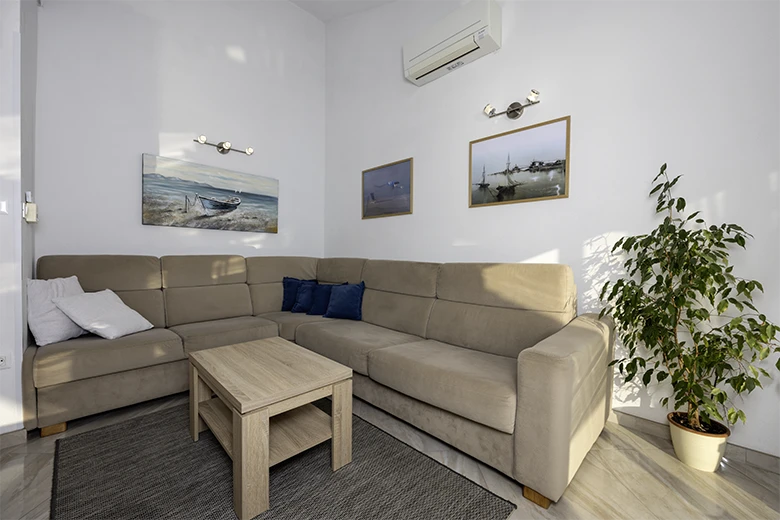 Apartments Grgo Talijančić, Igrane - living room