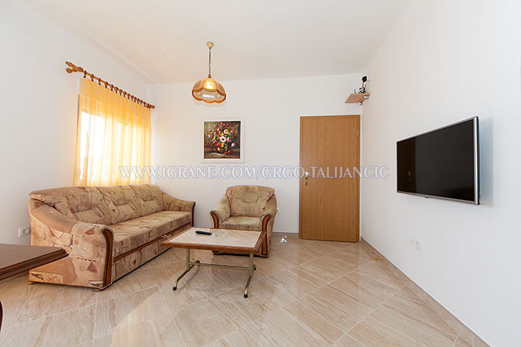 apartments Grgo Talijančić, Igrane - living room
