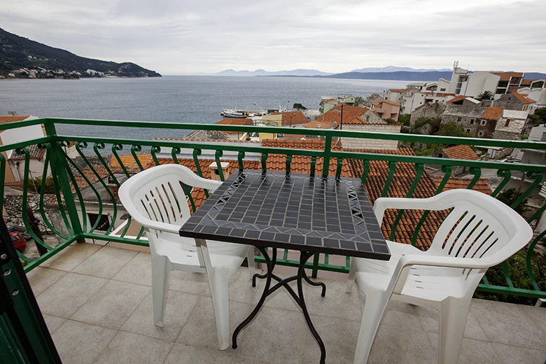 balcony with sea view
