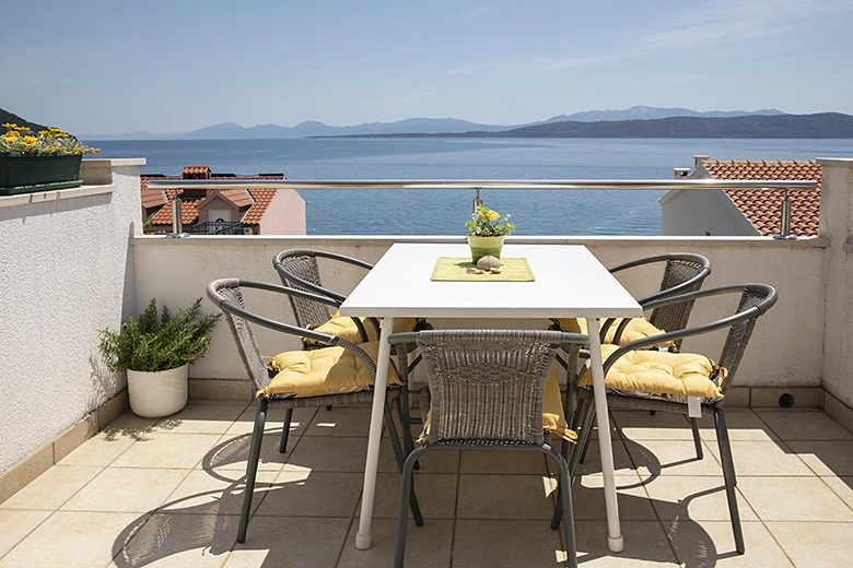 balcony with sea view