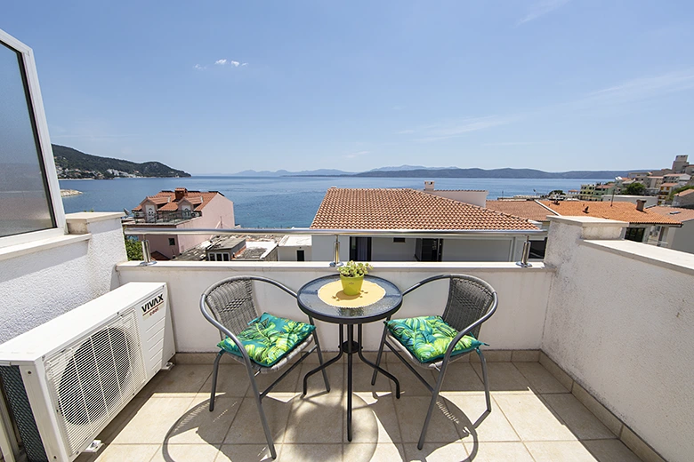 balcony with sea view