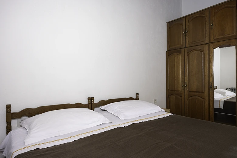 Apartments Jagoda Kumrić, Igrane - bedroom