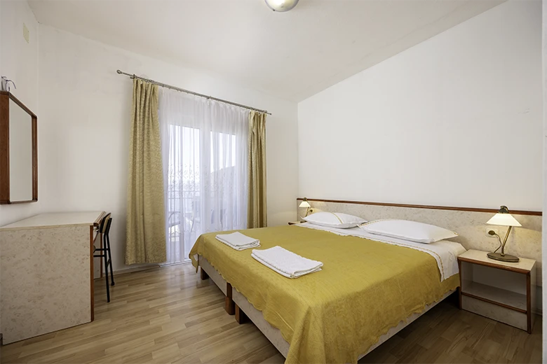 Apartments Jagoda Kumrić, Igrane - bedroom