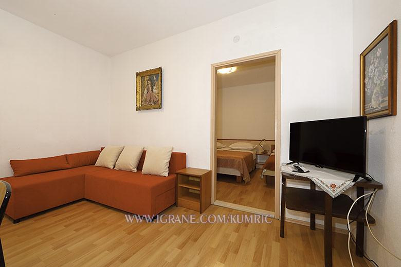 Apartments Jagoda Kumrić, Igrane - dining room