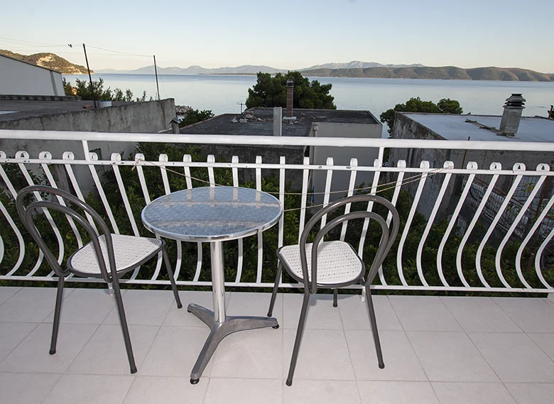 Apartments Bogomir Lulić, Igrane - balcony with sea view