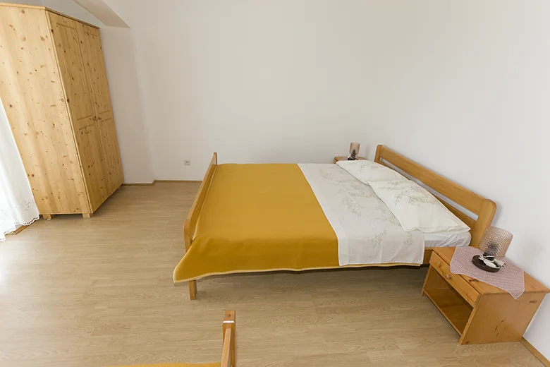 Apartments Bogomir Lulić, Igrane - bedroom