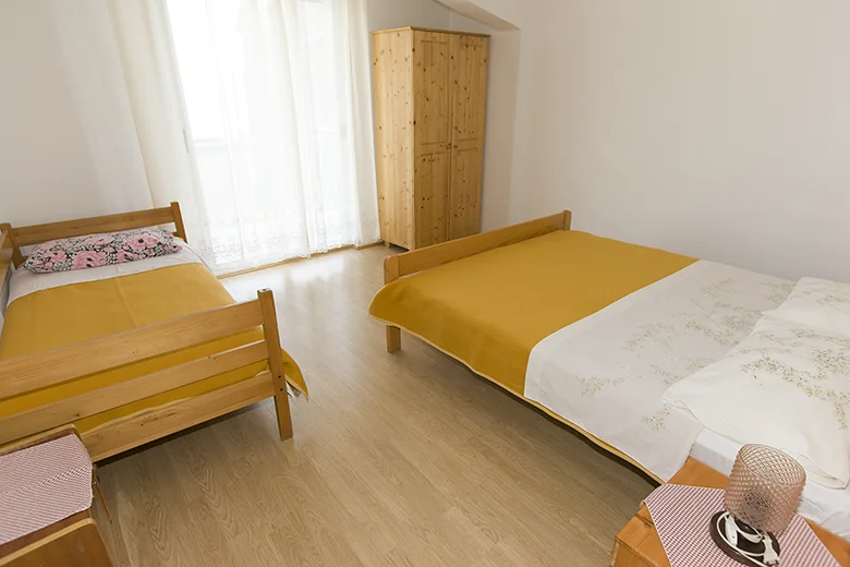 Apartments Bogomir Lulić, Igrane - bedroom