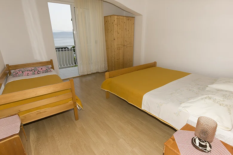 Apartments Bogomir Lulić, Igrane - bedroom