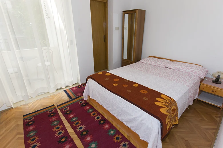 Apartments Bogomir Lulić, Igrane - bedroom