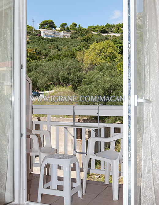 apartment Macan, Igrane - Blick auf Natur, Oliven