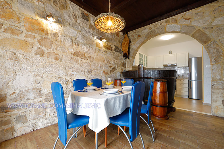 apartments Mihaljevi, Igrane - dining room