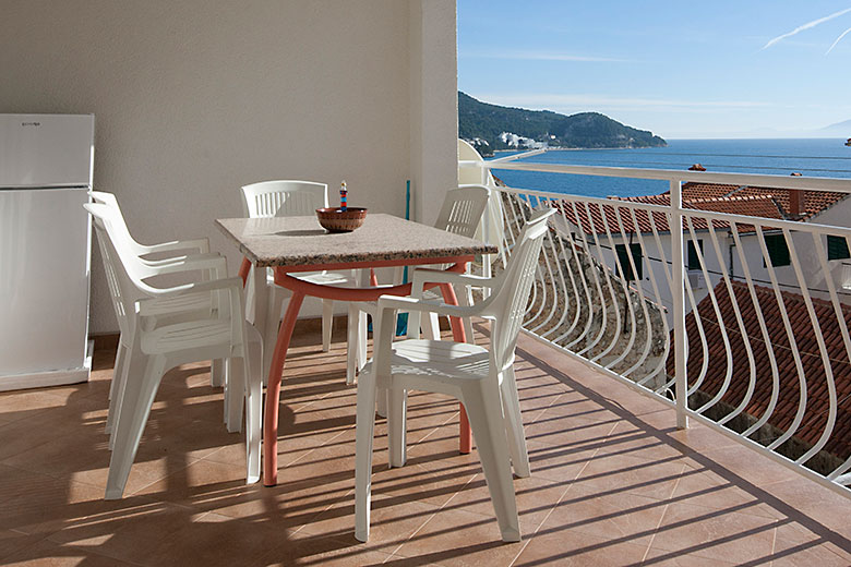 Apartments Miočević, Igrane - balcony with sea view