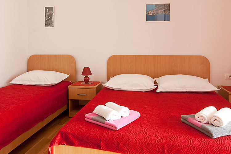 Apartments Miočević, Igrane - bedroom