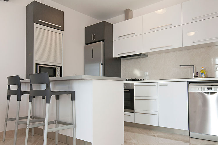 Apartments Miočević, Igrane - kitchen