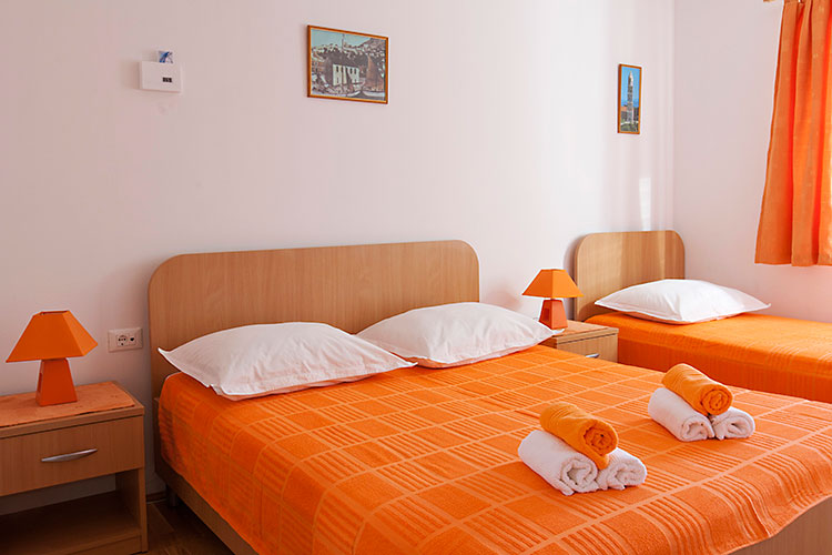 Apartments Miočević, Igrane - bedroom