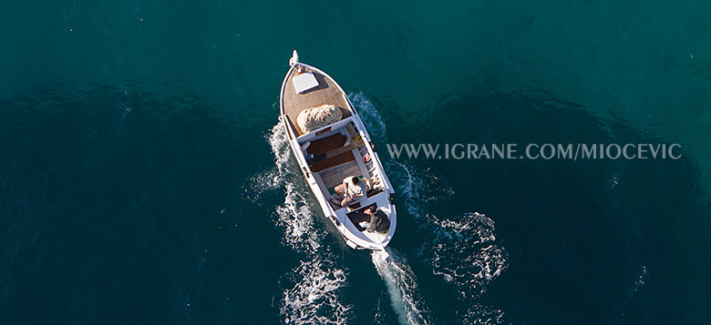 Fisherman fishing in Igrane