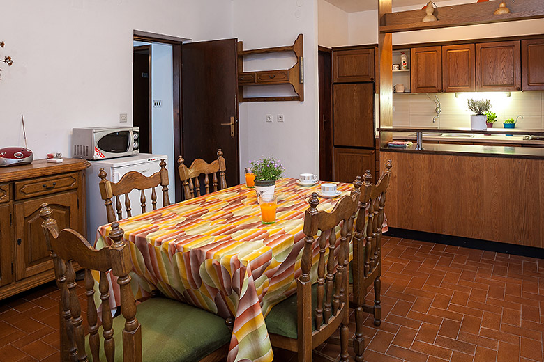 apartments Miško, Igrane - dining room