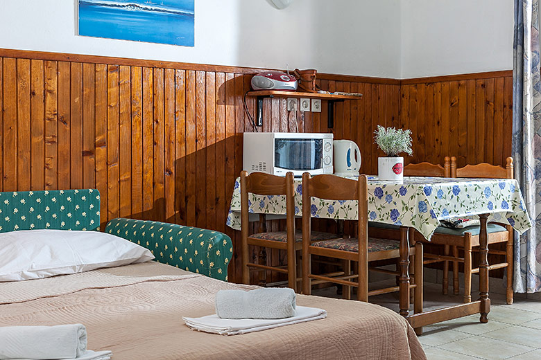 apartments Miško, Igrane - dining room