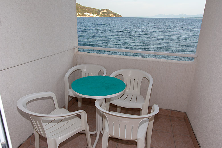 balcony with sea view