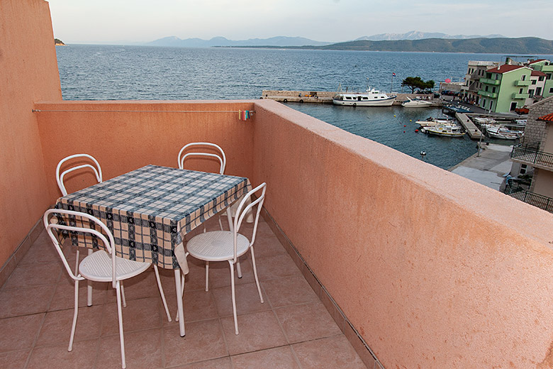 balcony with sea view