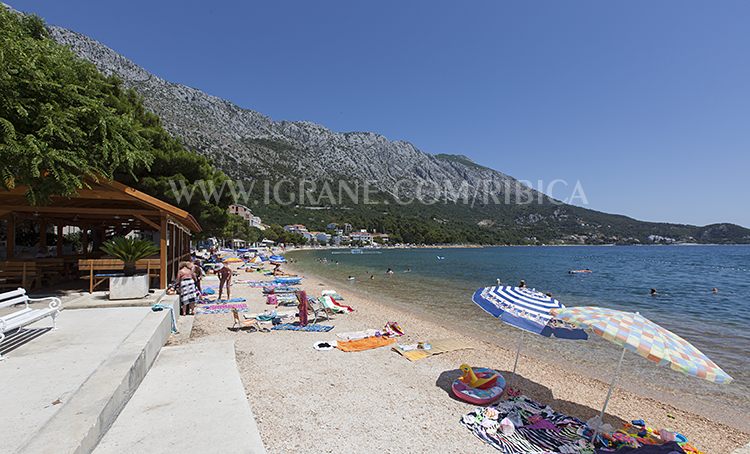 central beach in Igrane