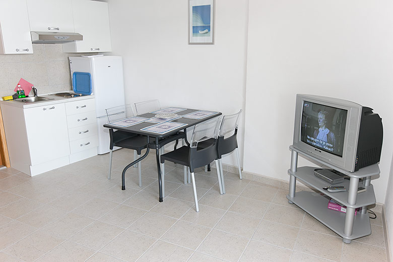 Apartments Ribica, Igrane - dining room