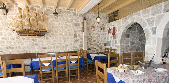 restaurant Tri volta, Igrane