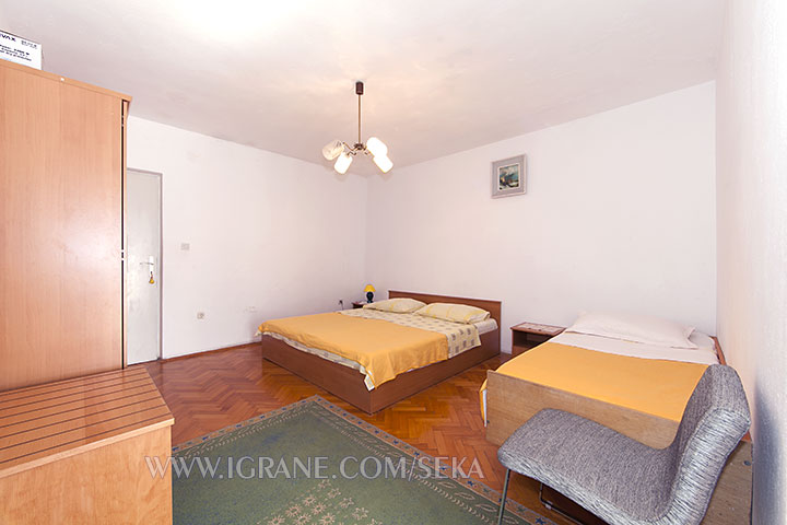 apartment Seka, Igrane - bedroom for up to 2 persons