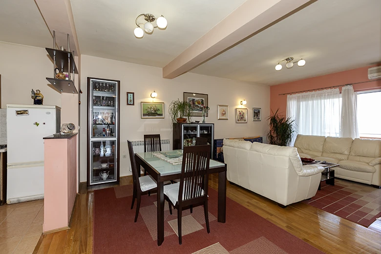 apartments Snježana, Igrane - dining room