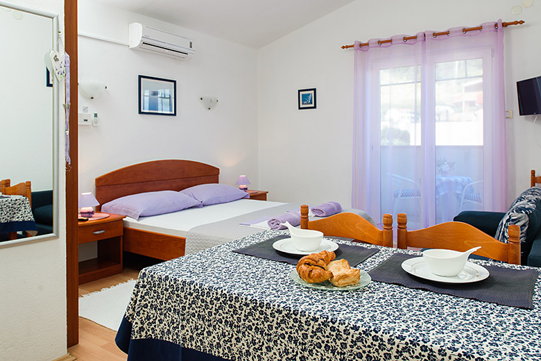 bedroom, apartments Šodan - Igrane