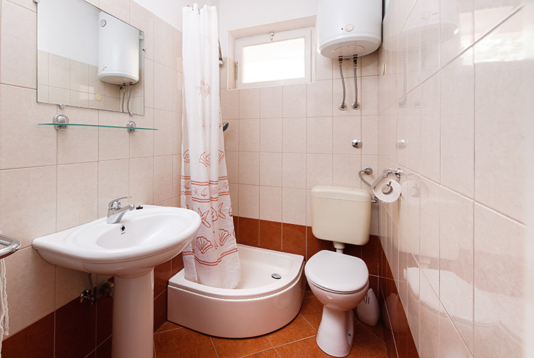 bathroom, apartments Šodan - Igrane