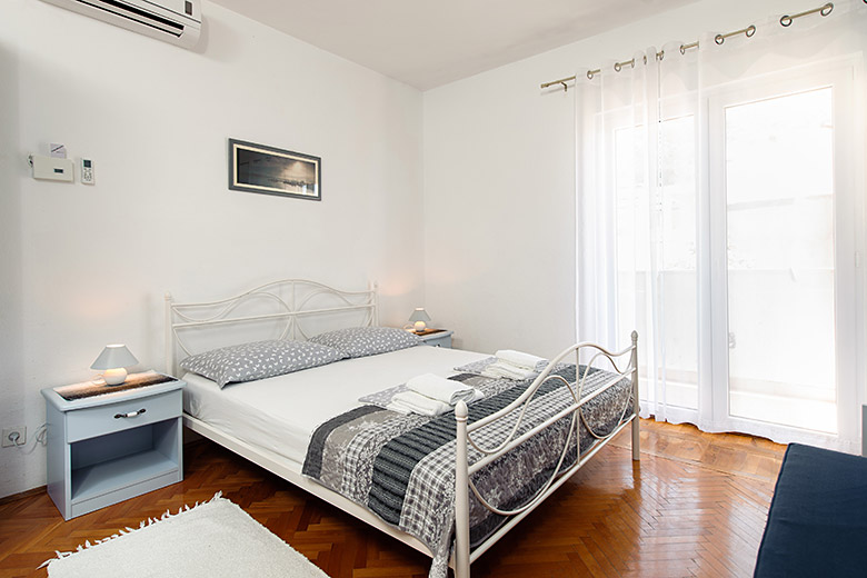 bedroom, apartments Šodan - Igrane
