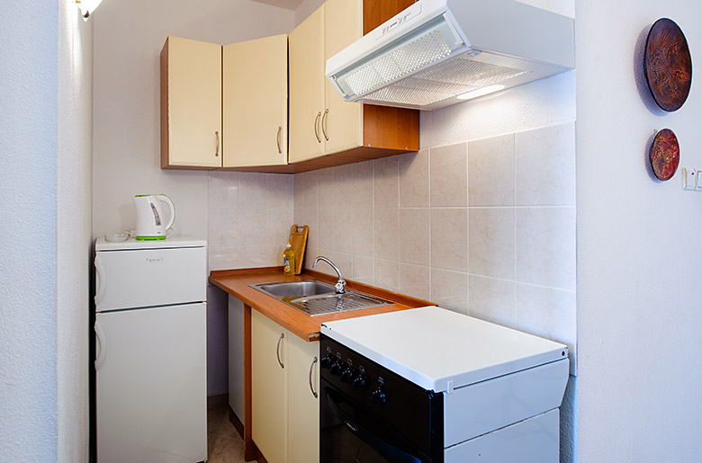 kitchen, apartments Šodan - Igrane