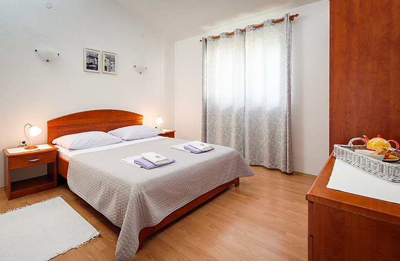 bedroom, apartments Šodan - Igrane